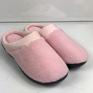 Isotoner Slippers